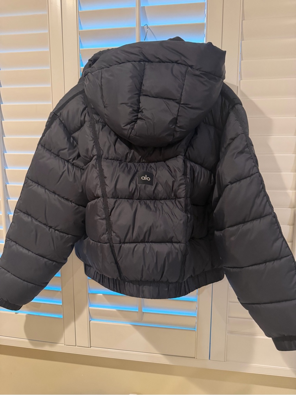 ALO Yoga Black Quilted Puffer Jacket with High Collar - Picture 2 of 2